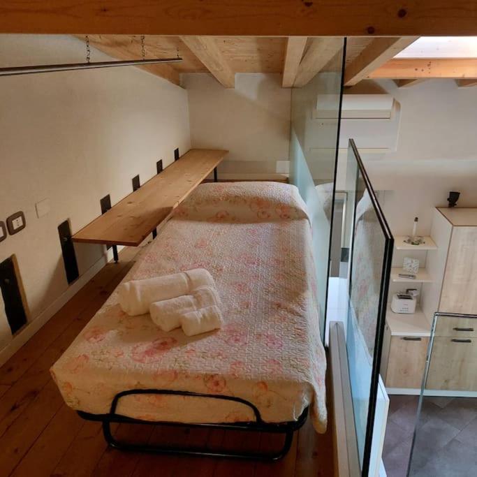 Iseo Loft - Comfort In Downtown Apartment Ngoại thất bức ảnh
